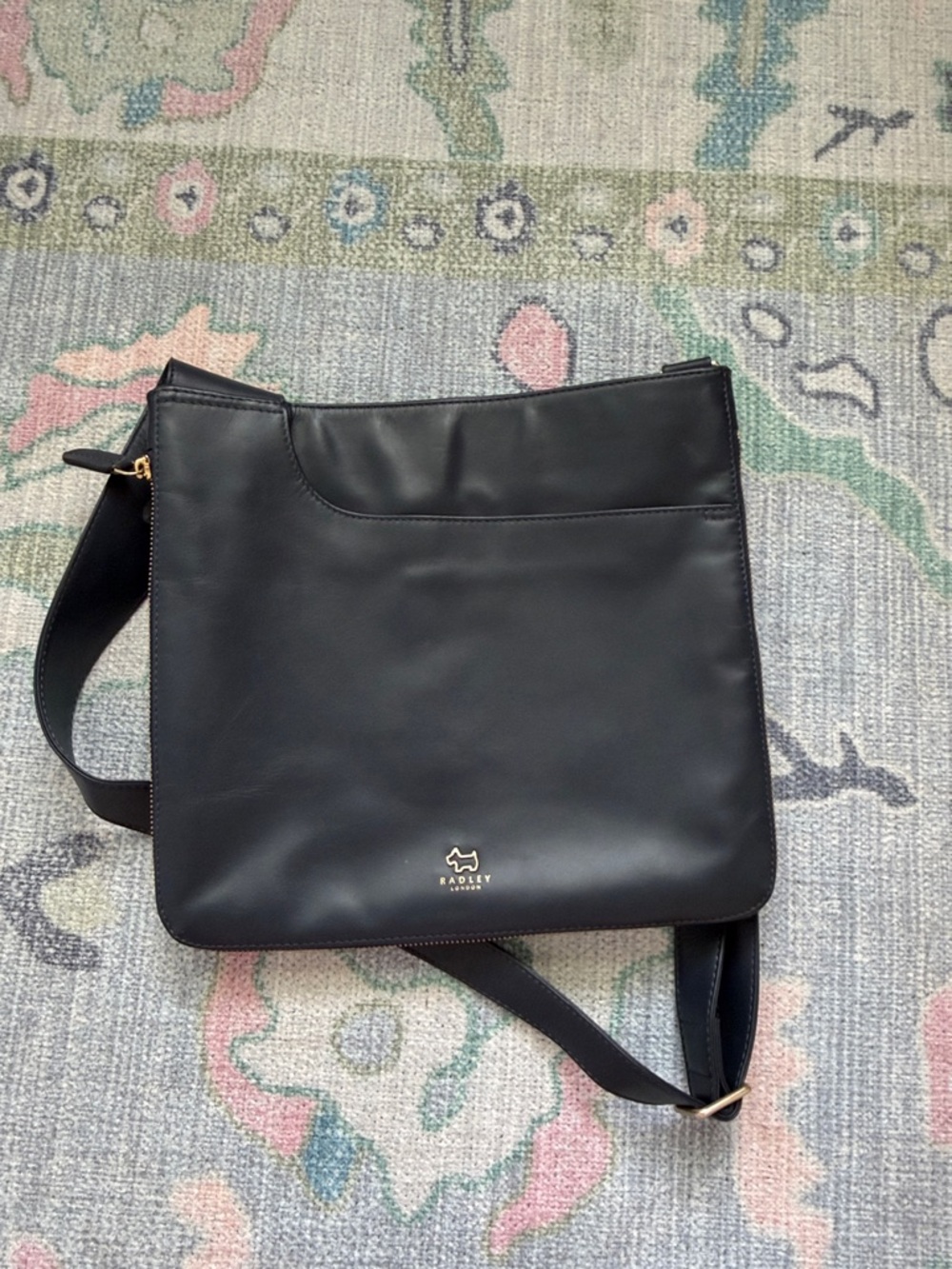RADLEY LONDON Navy Leather Large Crossbody with Gold Detail Expandable
